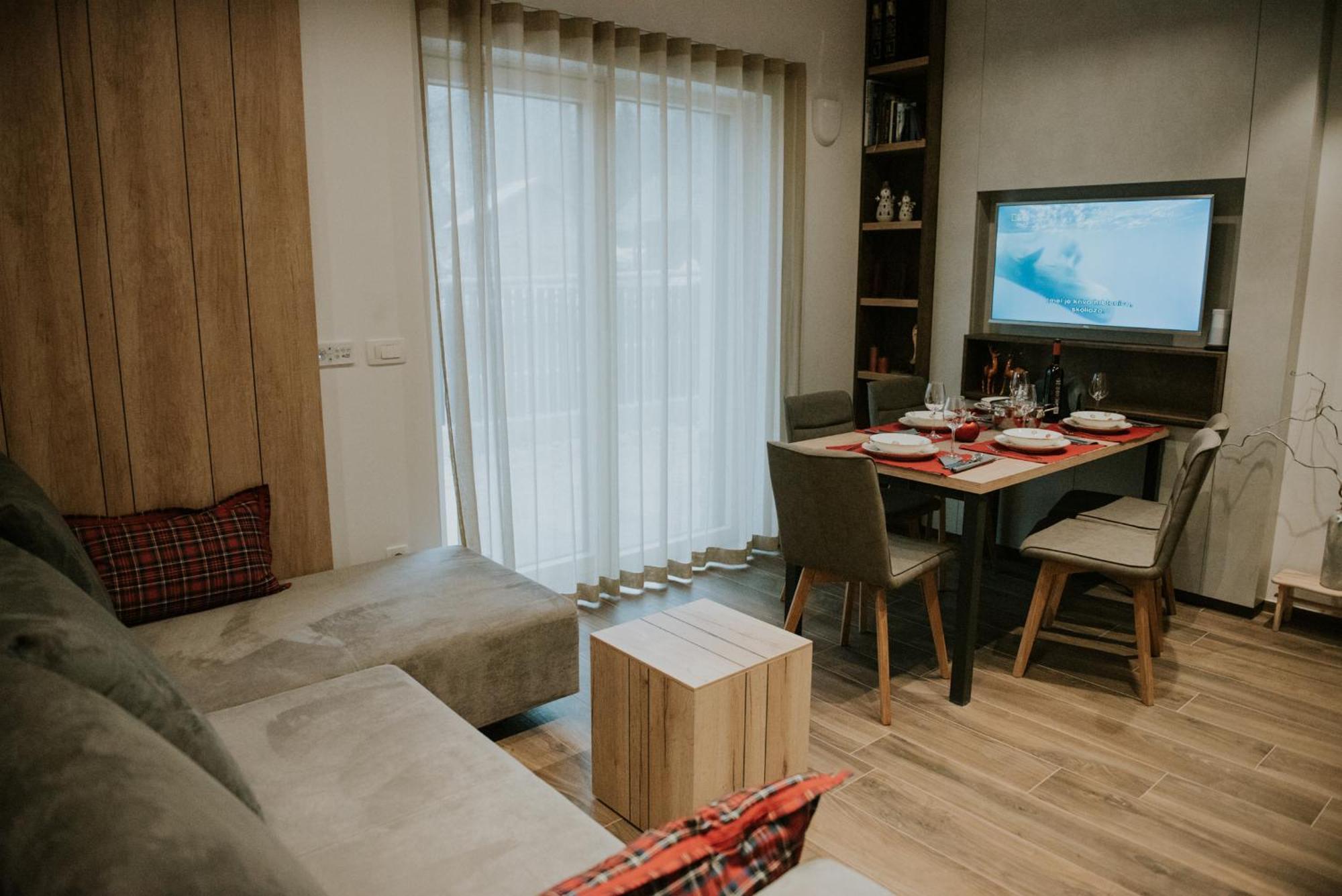 Vila Mojca Apartments Jasna & Jelka クランスカゴーラ 部屋 写真