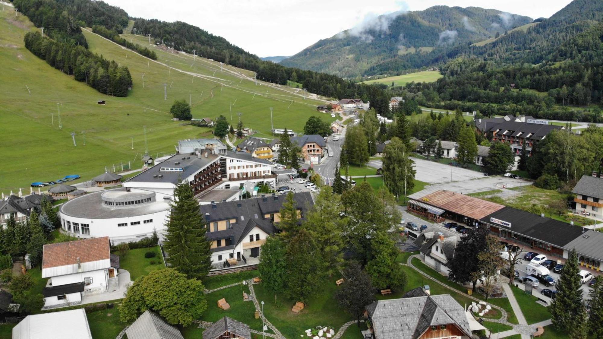 Vila Mojca Apartments Jasna & Jelka クランスカゴーラ エクステリア 写真