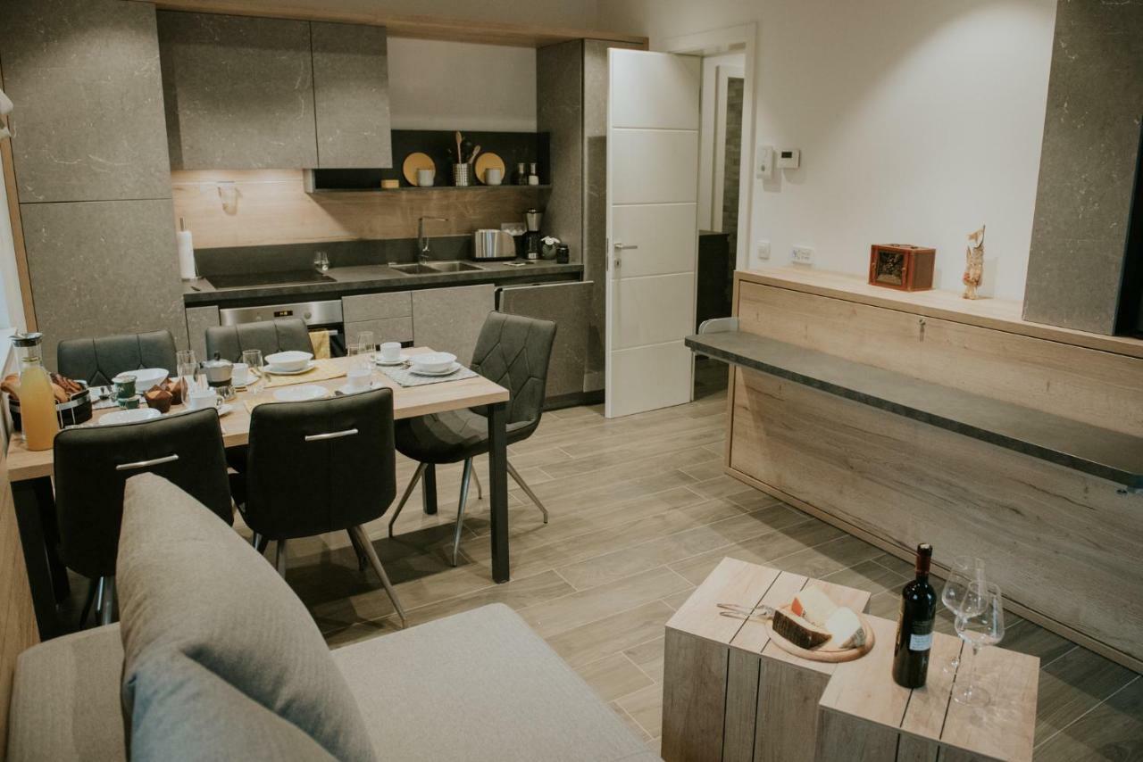 Vila Mojca Apartments Jasna & Jelka クランスカゴーラ エクステリア 写真